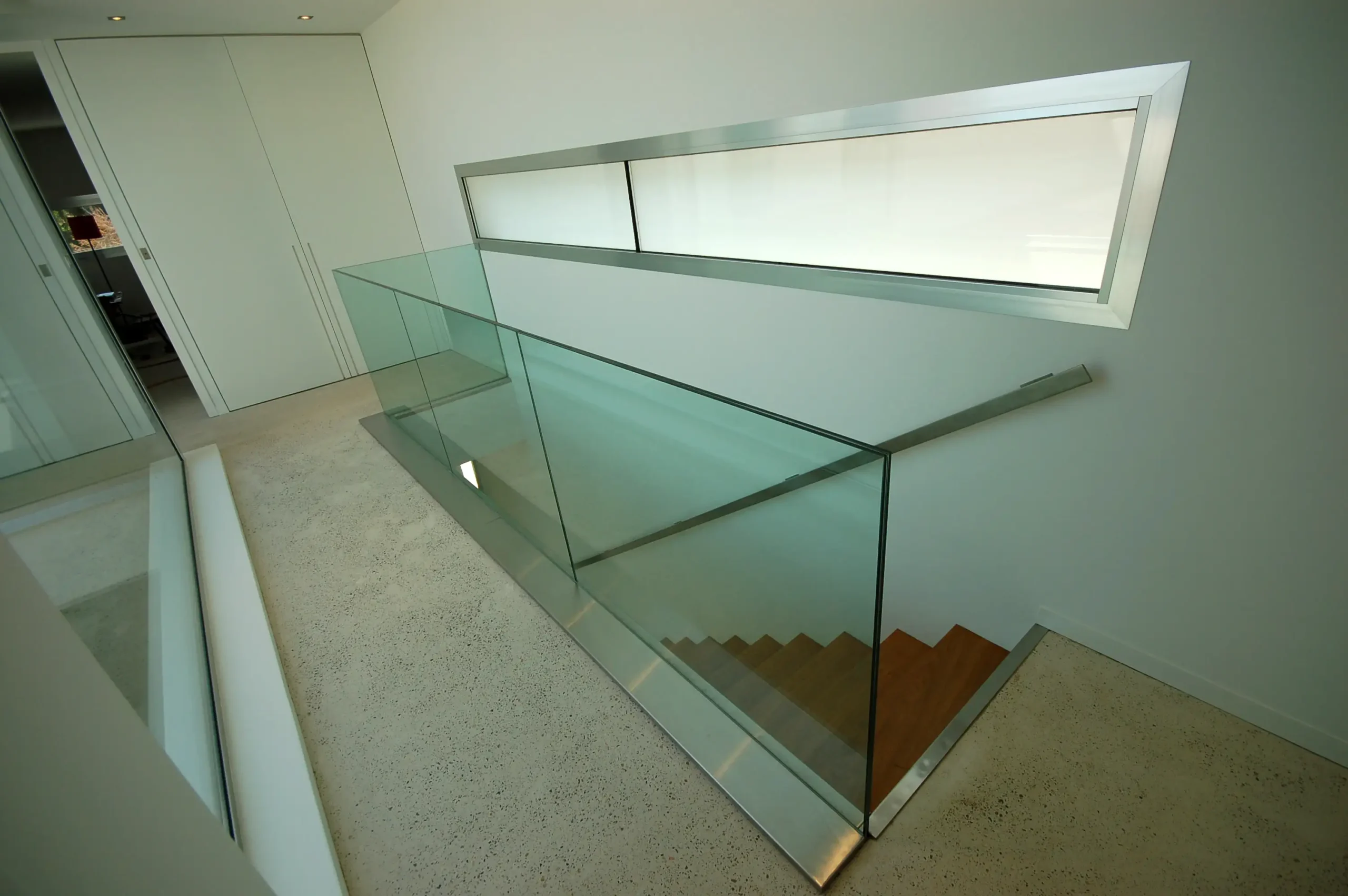 Garde-corps en verre pour mezzanine et galerie