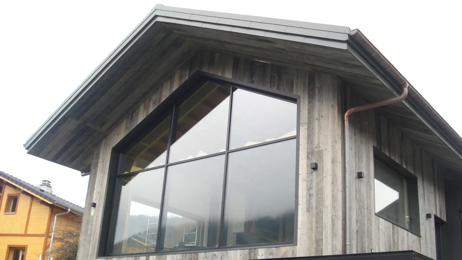 Mur-rideau pour ERP et bâtiments institutionnels